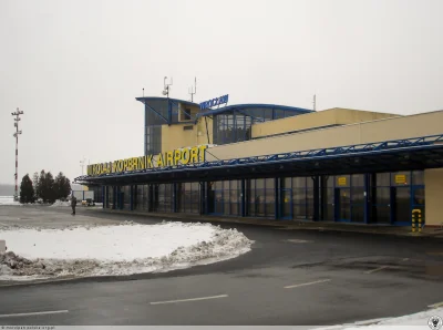 Rad-X - Trzeba przyznać że nowy terminal na lotnisku prezentuje się wspaniale po remo...