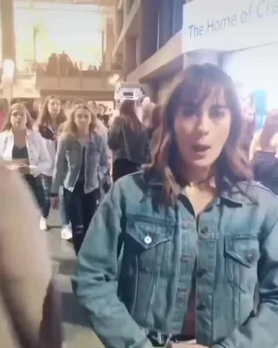 SzubiDubiDu - "Jestem inna niż wszystkie"
#logikarozowychpaskow #modadamska