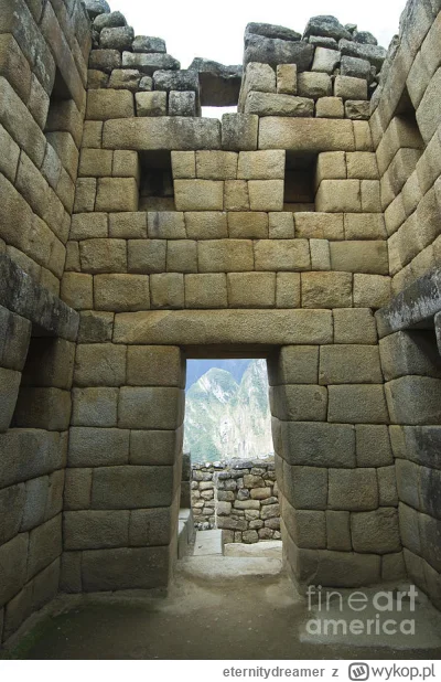 eternitydreamer - niezle budowali konstrukcje z kamienia jak na tak stary i prymitywn...