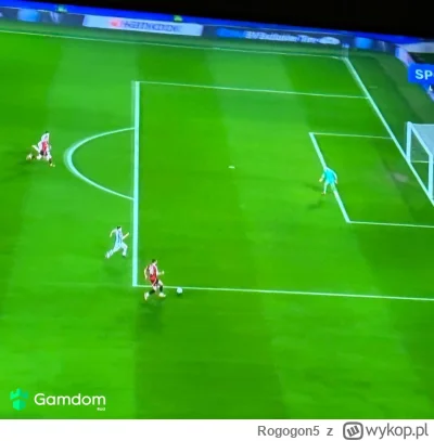 Rogogon5 - #mecz #united Nie jesteście w stanie wykombinować co wymyślił Diogo Dalot ...