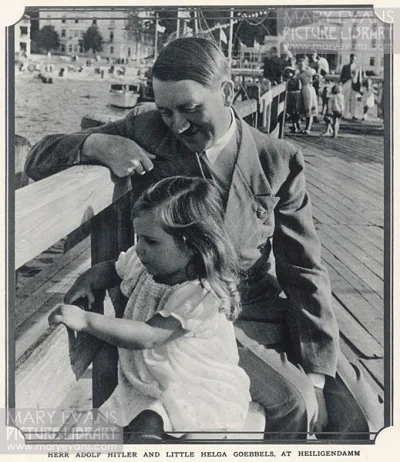 PorzeczkowySok - #ocieplaniewizerunkuadolfahitlera