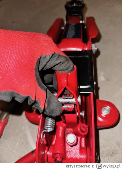 krzysztoforek - Mirki, potrzebna pomoc. 

Trzy dni temu pożyczyłem sąsiadowi mały pod...