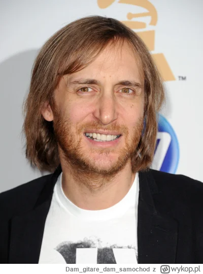 D.....d - Luka Modric to nawet nie jest on 

#mecz