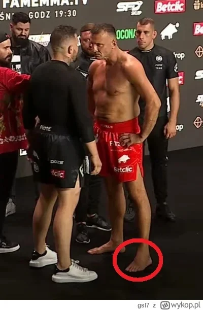 UserNotFondue - @gsl7: Co to k---a jest? xD