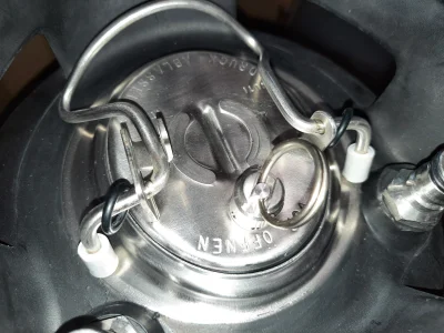 Goglez - Do czego są te dwie czarne luźne uszczelki? Kupiłem kega corneliusa i już by...