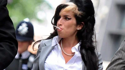 balatka - #ciekawostki 
wiecie że #amywinehouse nie pali  od 23 lipca 2011?
#narkotyk...