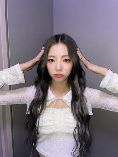 XKHYCCB2dX - #koreanka #goeun #purplekiss