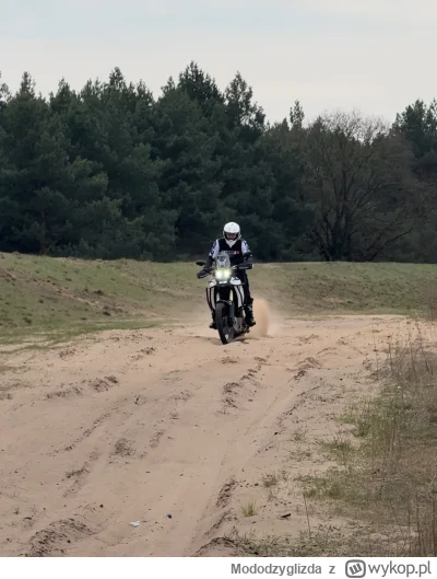 Mododzyglizda - @jegertilbake @Traczex przecież jest pełno miejsc gdzie leganie można...