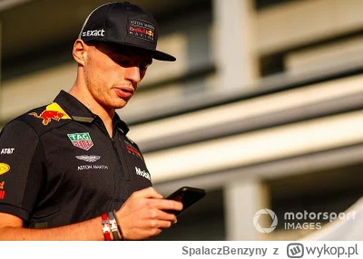 SpalaczBenzyny - - mój telefon się popsuł, proszę go naprawić
- z twoim telefonem wsz...