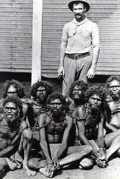 blastocysta - Więzienie Widham. Aborygeni w Australii w niewoli. 1902.

#fotografia #...