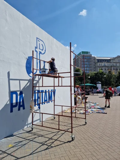 RzeczowyKomentator - @Mariaci: Nie kłam prawaczku. Ten mural został odmalowany