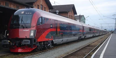 faxepl - Ciekawostka: zestawy wagonów RailJet mają na końcu wagon z kabiną sterownicz...