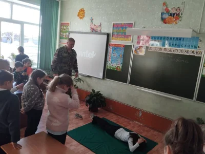 Kumpel19 - Rosja: W obwodzie lipieckim uczono dzieci, jak chronić się przed dronami

...