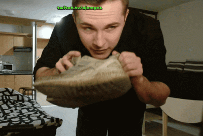 chcialbymbycnormalny - Brakuje mi strimków z minecrafta 
#ajemge1