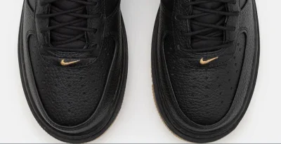 prostymirek - @johny-kowalski: otóż to, jeśli tak wyglądają buty wybrane do ekspozycj...