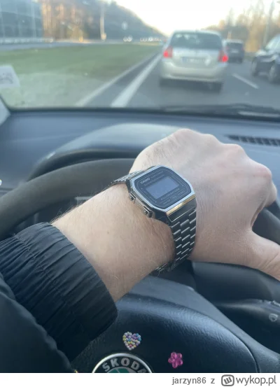 jarzyn86 - Co tam jak tam :D
#bieda #bogactwo #chwalesie #prawieporsche #prawiepatek