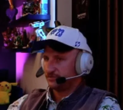 SkopconyKapciu13 - Mirki wiecie może co to za słuchawy ma Paris? Zajebista jakość mik...