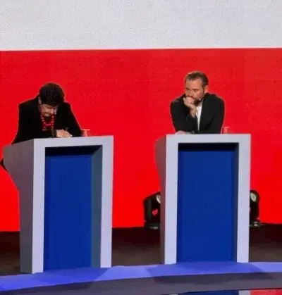 myk-myk-myk - jest królowa! ( ͡º ͜ʖ͡º) #kanalzero #debata, wiedziała kiedy wejść ( ͡°...