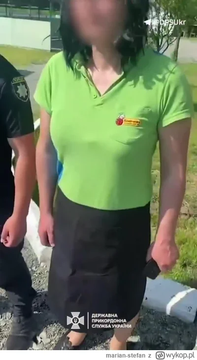 marian-stefan - Ukrainiec przebrany za kobietę i w bluzce ekspedientki z Biedronki pr...