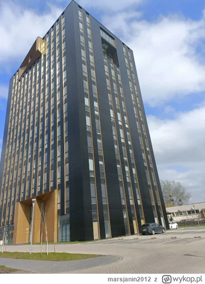 marsjanin2012 - https://aureaoffice.pl/pl/blog/ To blog/strona tego biurowca. Byl prz...