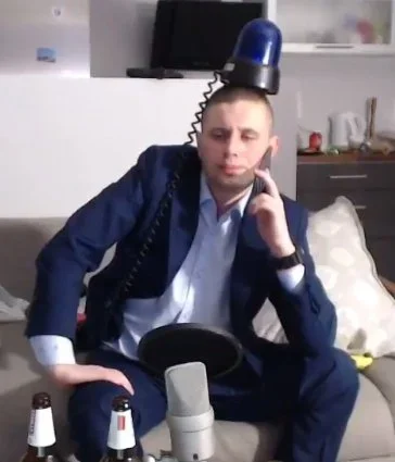 Neobychno - @prawilnik: Jo, jest nagranie z tej rozmowy. Komendant: