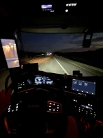 BartoszBrz - Praca na Tirach ma ten Plus. Że człowiek nie musi z rana dojeżdżać zbior...