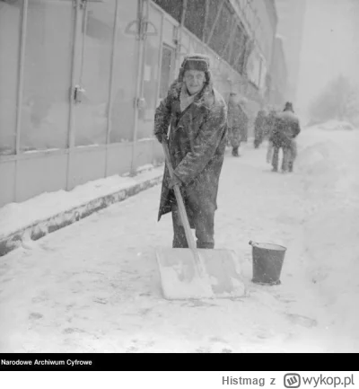Histmag - Znalezisko - Te zdjęcia są niesamowite, bo takich zim już nie ma. Zima Stul...