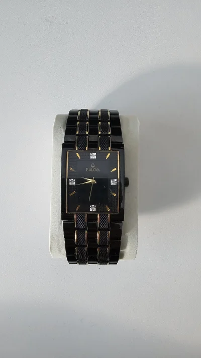 Duzy_Kotlet - Zegarek leży z 10 lat nieużywany, do jakiego ubioru go można założyć?
#...