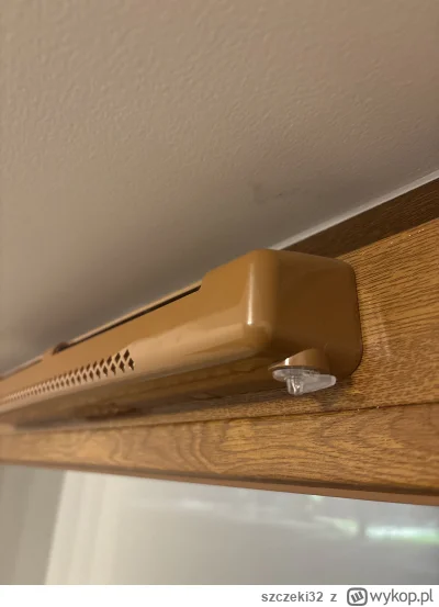 szczeki32 - Cześć. Mam takie wywietrzniki w wynajmowanym mieszkaniu. Teraz są w położ...