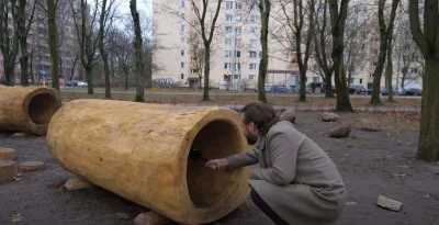 Morf - Warszawa pozazdrościła Kielcom lustra na chodniku.

I jeszcze urzędnicy bezcze...