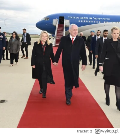 tractat - Prezydent USA dotarł do Waszyngtonu, czerwony dywan musi być
#zydzi #izrael...