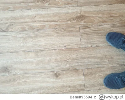 Benek95594 - Hej mirki, moze ktos Wie jaki to konkretny model panelu podłogowego? alb...
