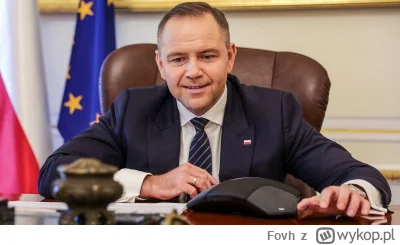 Fovh - #polityka 
Gdybym nie wiedział kim jest Nawrocki i ktoś by mi pokazał jego zdj...