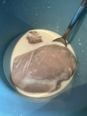 JanuszGPT - Filet moczy się w mleku. Co później zrobić?
#gotujzwykopem