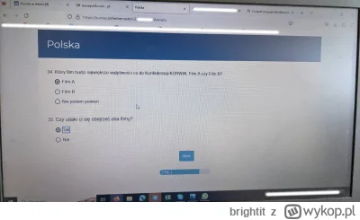 brightit - Różowa w wolnych chwilach dorabia na różnych ankietach w internecie. Słuch...