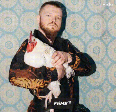 raszko754 - Zadbany zaklinacz czarnych kogutów. 
#famemma