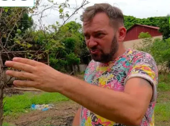 JozefG_34 - #raportzpanstwasrodka Wojna jeszcze nie dotarła do Siem Reap, a Klapek co...