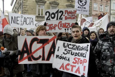 basilur - Ej, a pamiętacie jak za Tuska chodziliśmy na protesty w sprawie ACTA? ( ͡° ...