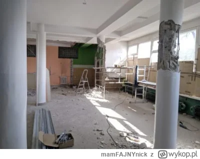 mamFAJNYnick - Jasło: budowlańcy usunęli filary nośne podczas remontu. Blok grozi zaw...