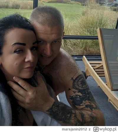 marsjanin2012 - Telefony flagowce, kaudi nie tanie. Dobrze placa w solectwie czy ma p...