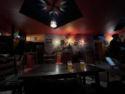 zielonybob - @Owlosiaty-Dzik: w jakim sensie inny level? Stare zapierdziane kanapy, p...