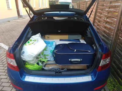 Yelonek - @modzelem: @UlicznyPoeta 

Zgaduję hasło: liftback.

Octavia jest wystarcza...