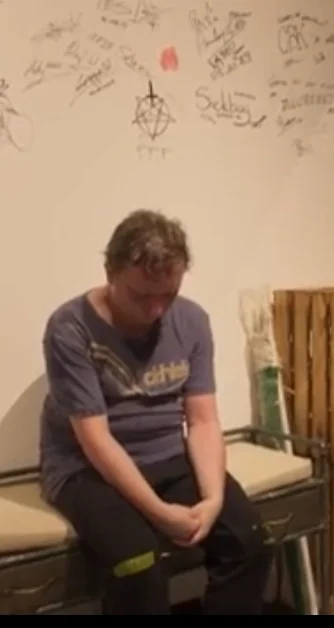 Trobol - @kaczeridi: 
Bardzo wymowne