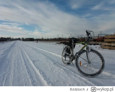 Bzdziuch - 3 158 + 28 = 3 186

Nareszcie dobra pogoda na rower

#rowerowyrownik #rowe...