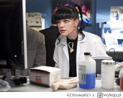 423frewq4f23 - Taka by chłopu wystarczyła, byle by zawału nie dostała od kofeiny eh  ...