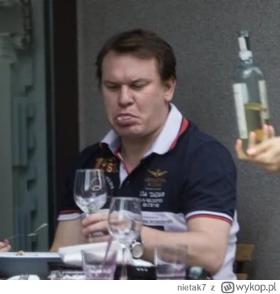 nietak7 - @sontur: Nie ma parówek, bo Tarczyński sam wszystkie zeżarł: