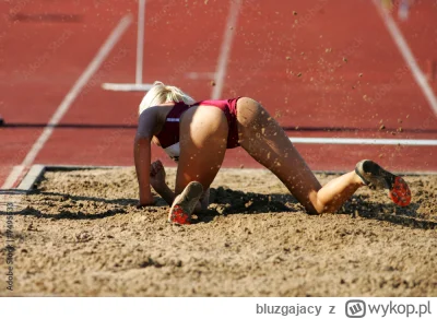 bluzgajacy - #lekkoatletyka Ogólnie to dziwna sprawa z tymi spodenkami zawodniczek. W...