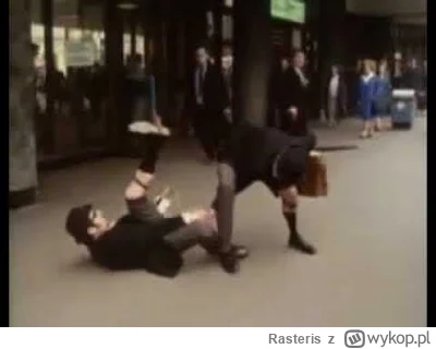 Rasteris - @paczelok: trzeba popatrzeć jak się wita, jak podaje dłoń.