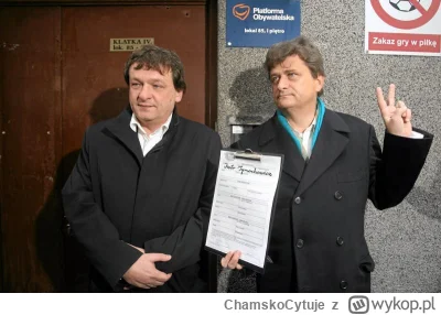 ChamskoCytuje - @sakulbn: Z jeszcze lepszym ananasem wchodził w biznesy ( ͡° ͜ʖ ͡°)