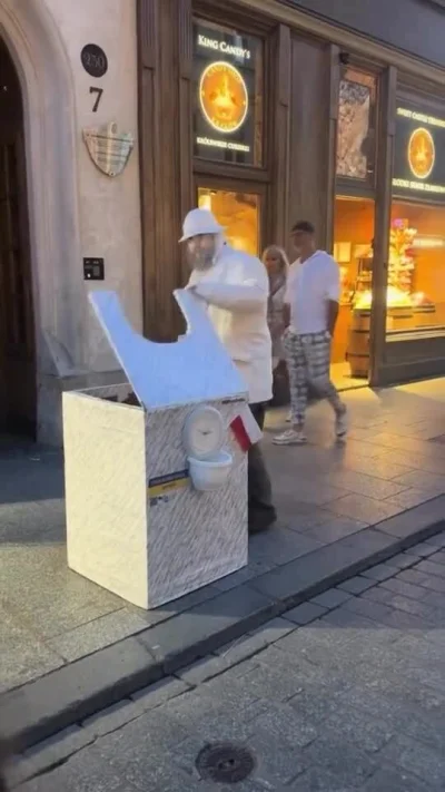 sztywny_misza - Jak się frustrat rzucił na dziecko 
#pracbaza #wroclaw #heheszki